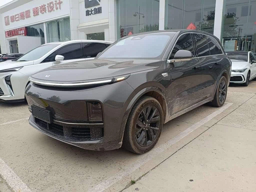 Li Auto L8