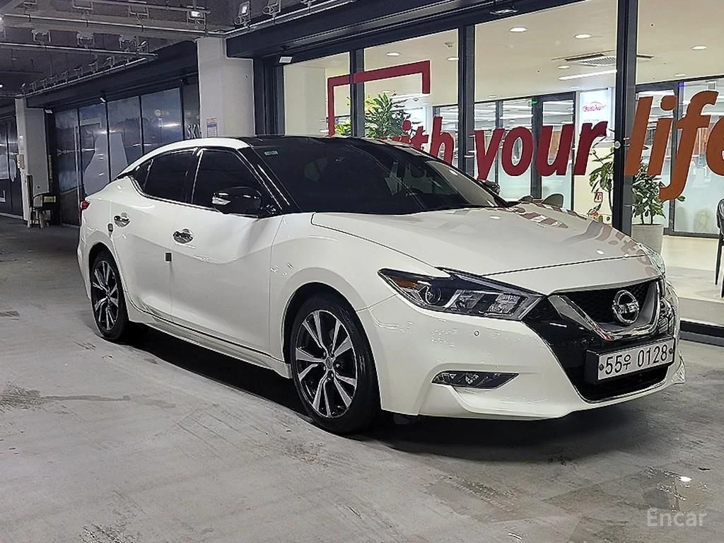 Nissan Maxima
