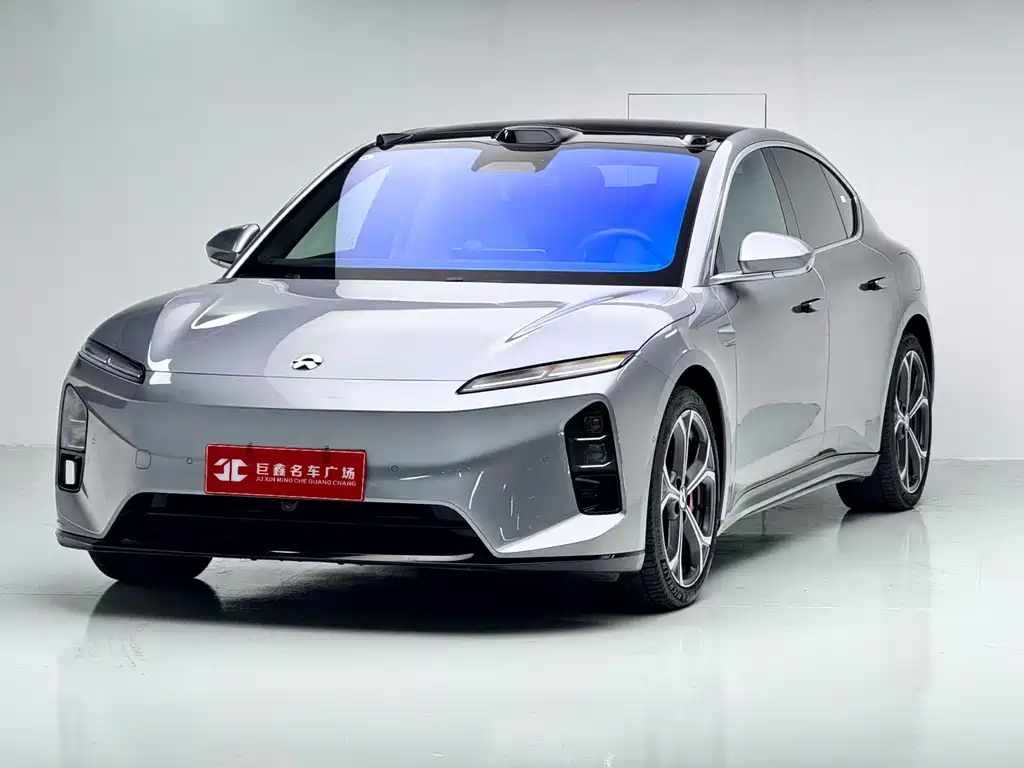 NIO ET5