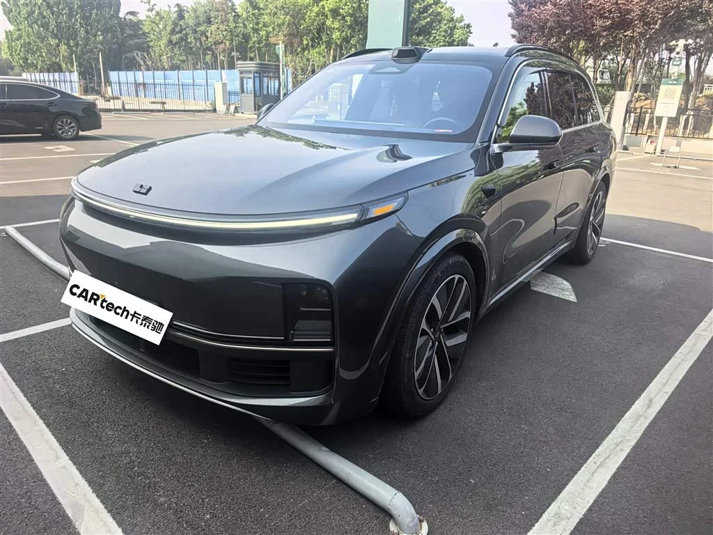 Li Auto L8