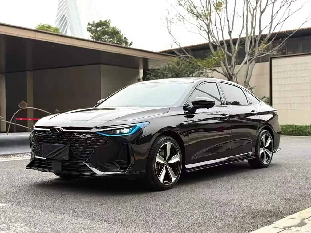 Chery Arrizo 8