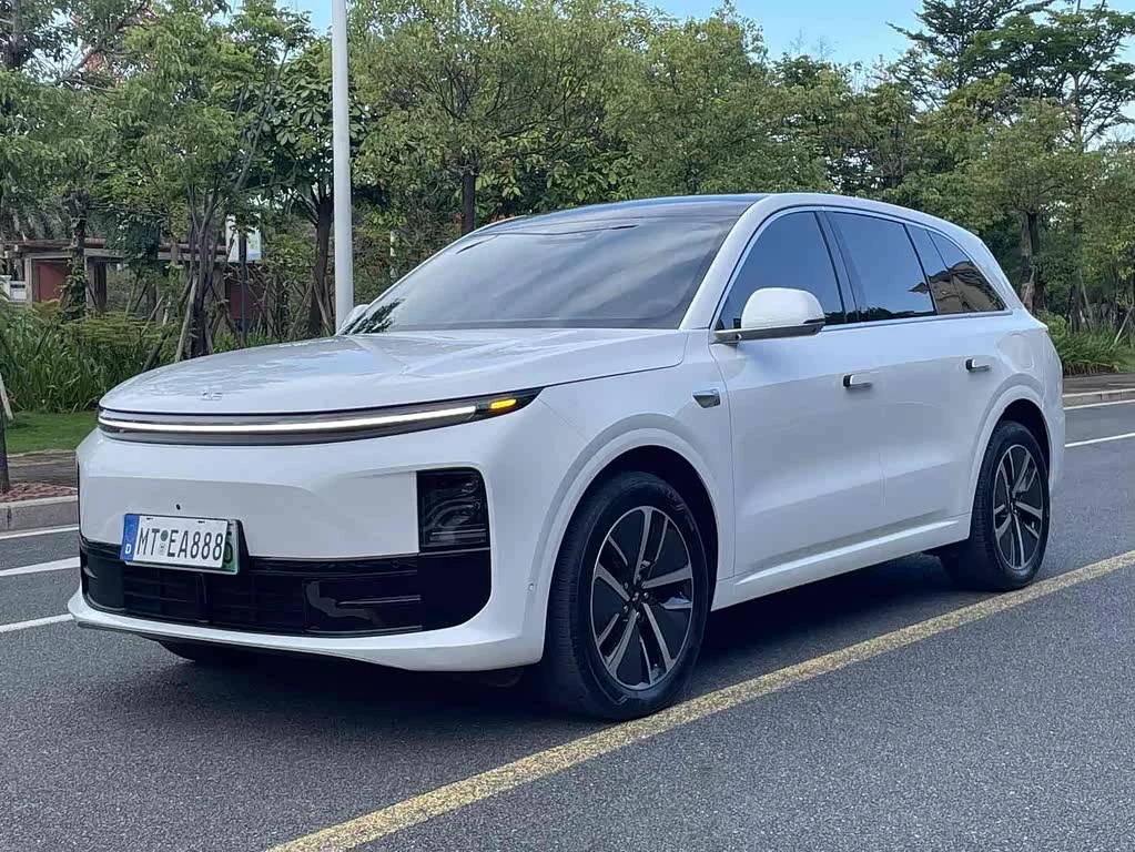 Li Auto L6