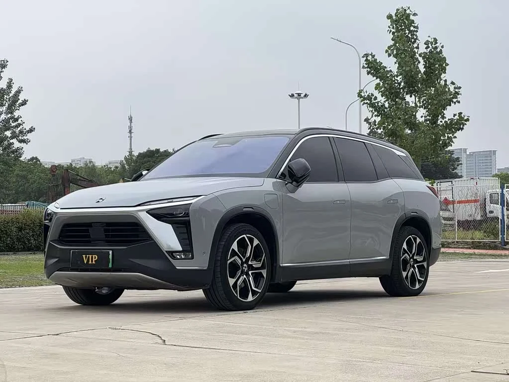 NIO ES8
