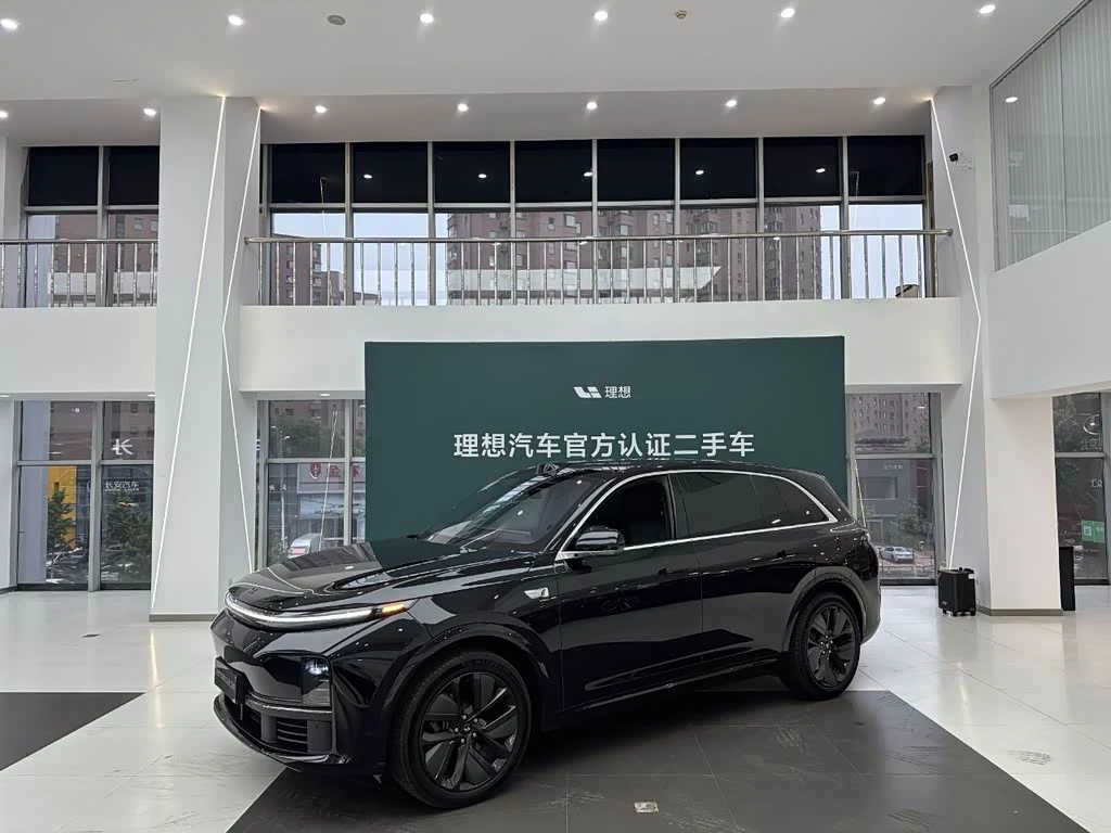 Li Auto L8