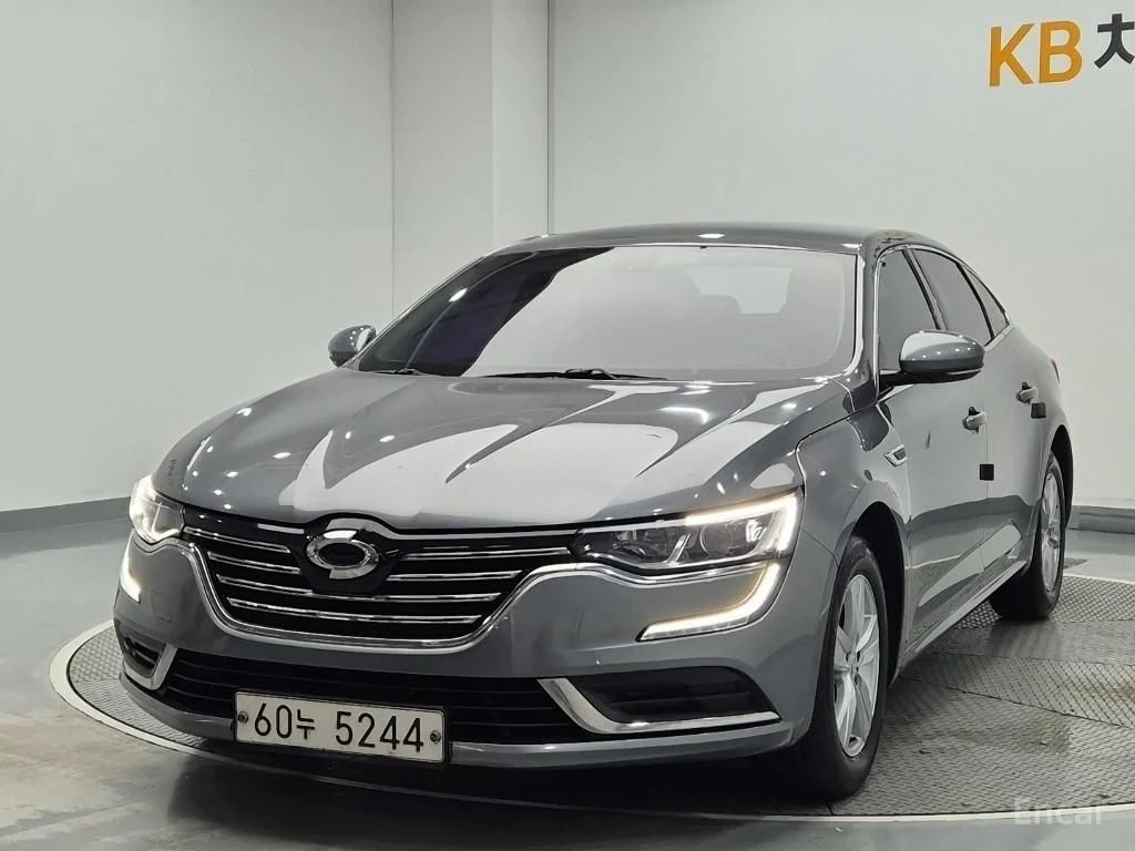 Renault SM6