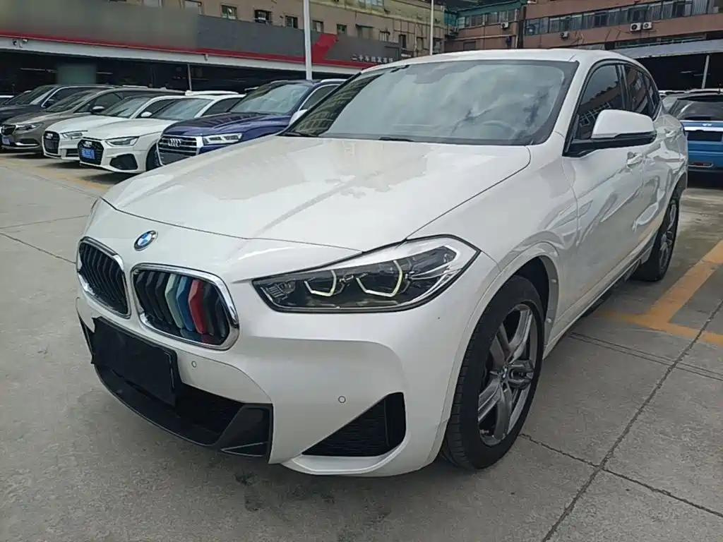 BMW X2
