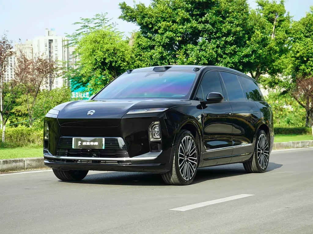 NIO ES8