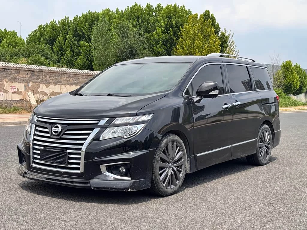 Nissan Quest