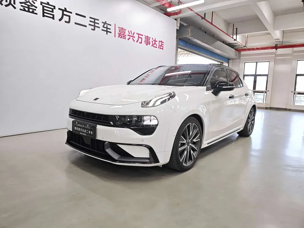 Lynk & Co 02 Hatchback