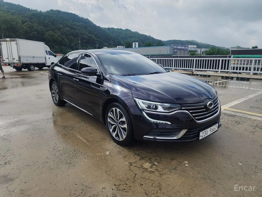 Renault SM6