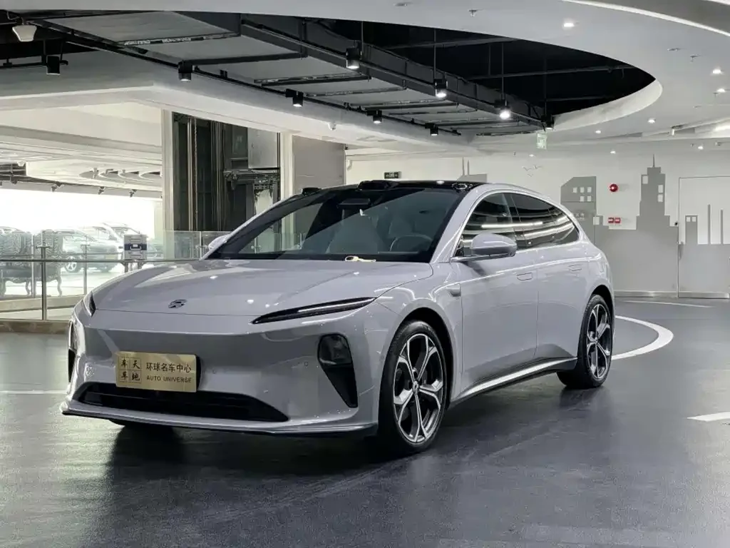 NIO ET5T