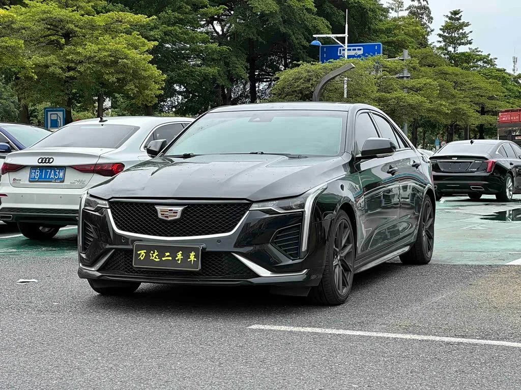 Cadillac CT4
