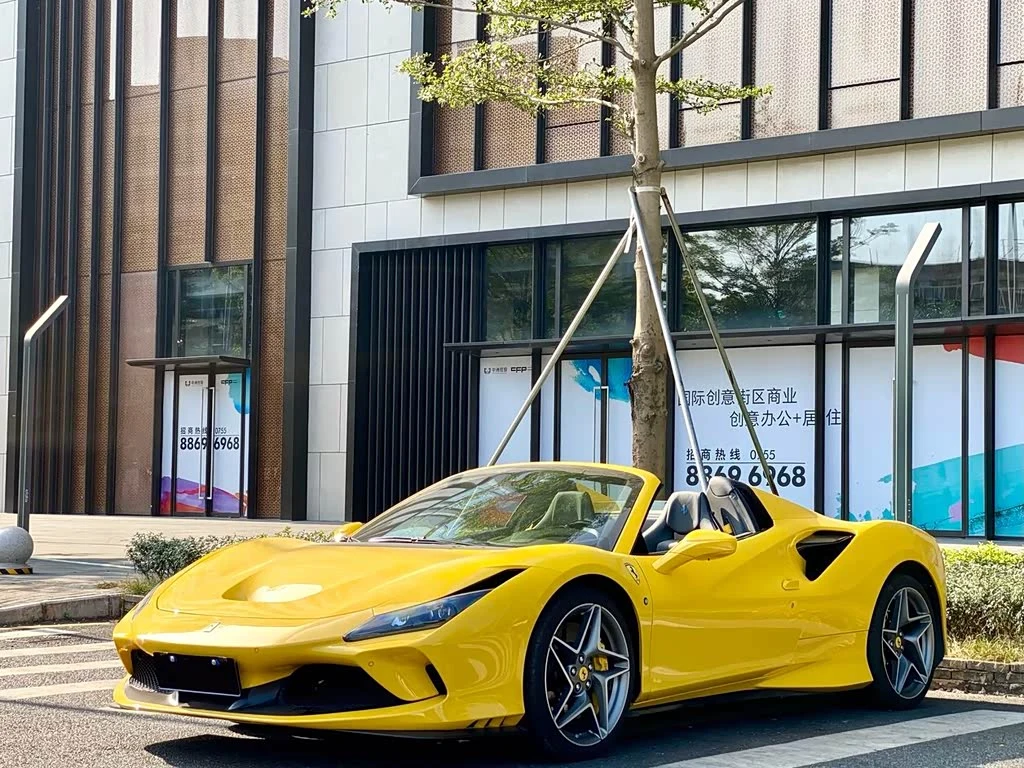 Ferrari F8