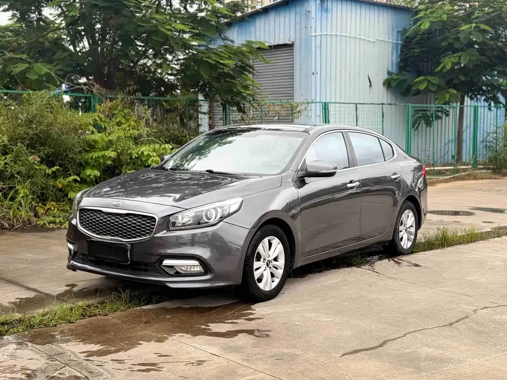 Kia K4