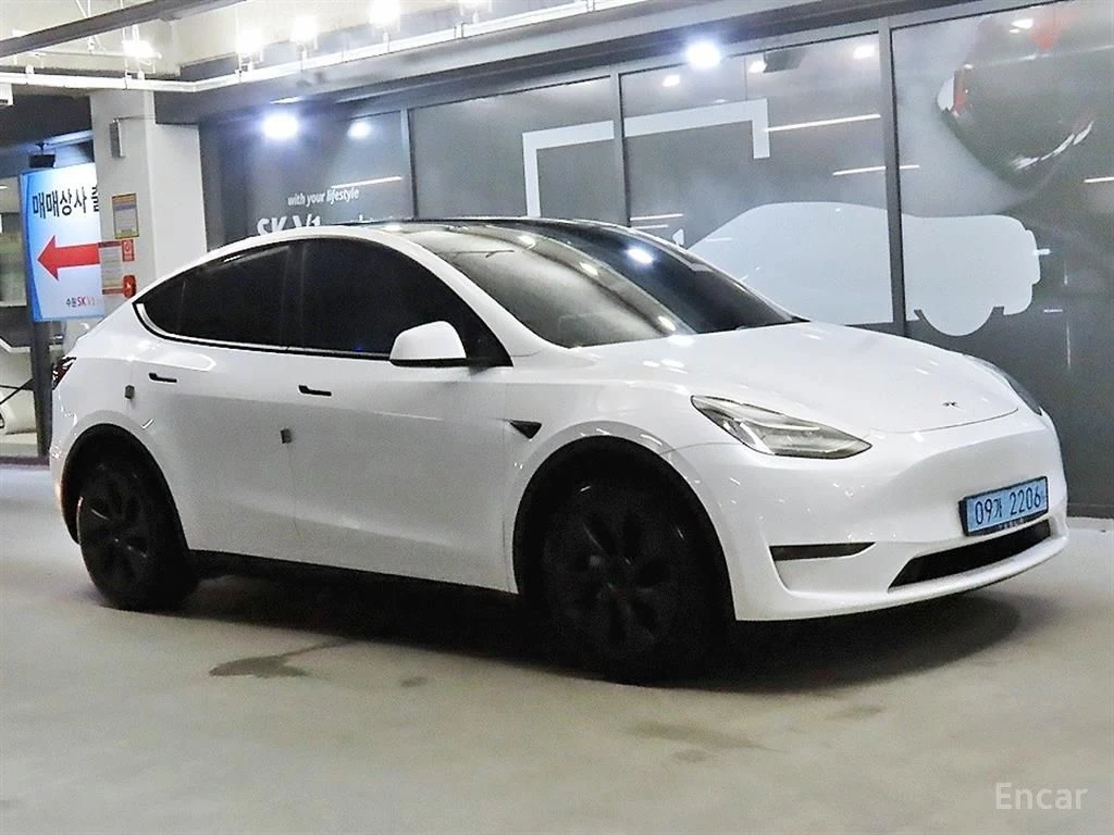 Tesla Model Y