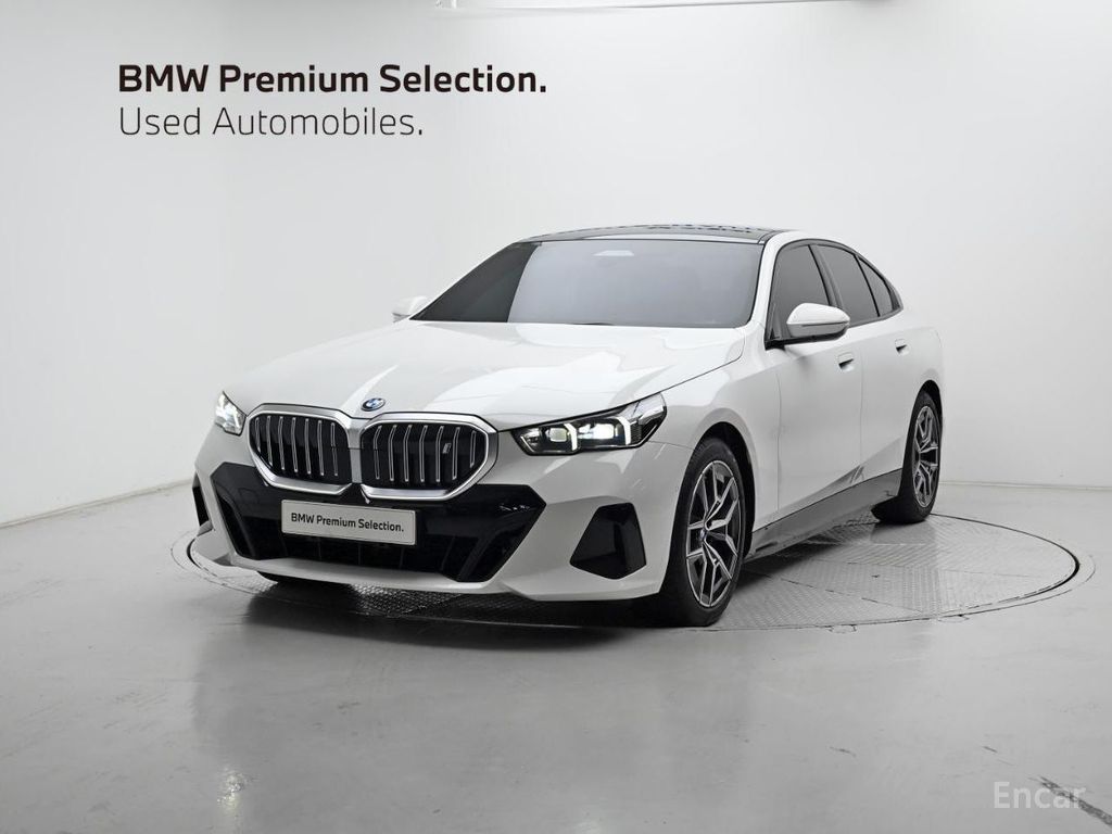 BMW i5