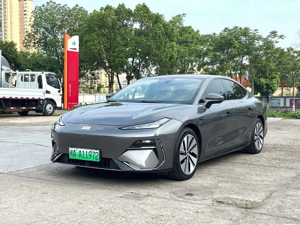 Geely Galaxy Galaxy E8