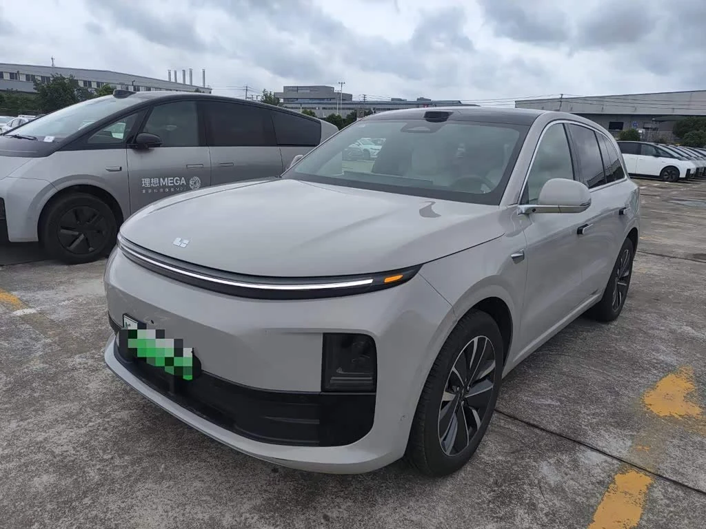Li Auto L6