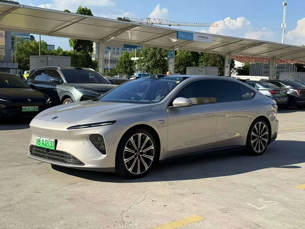 NIO ET7