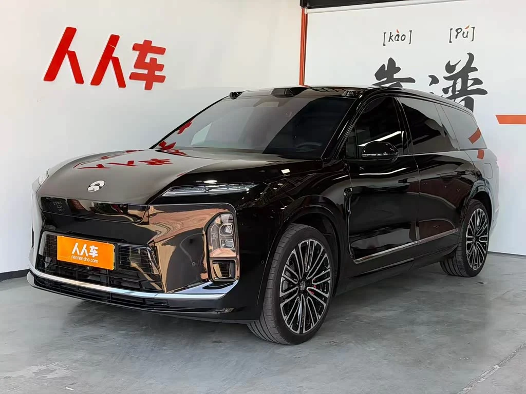 NIO ES8