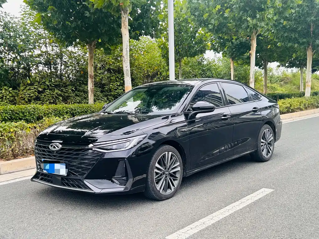Chery Arrizo 8