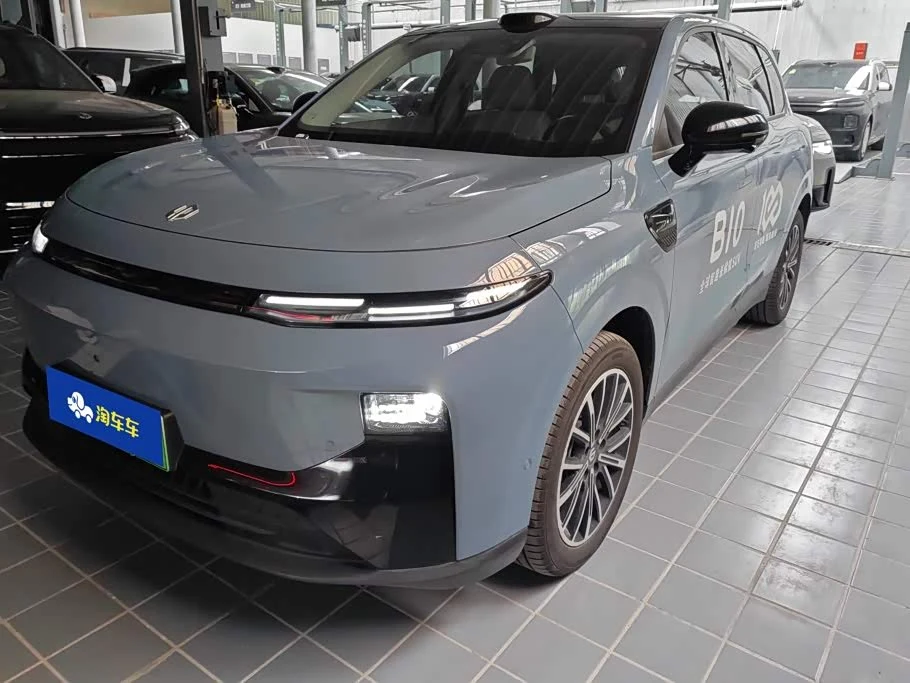 Leapmotor B10