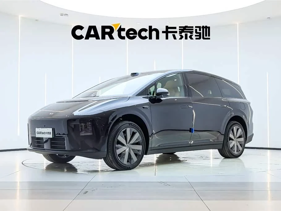Li Auto i8