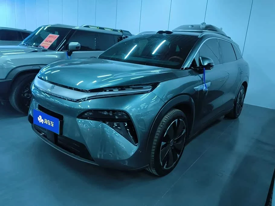 BYD Tang L