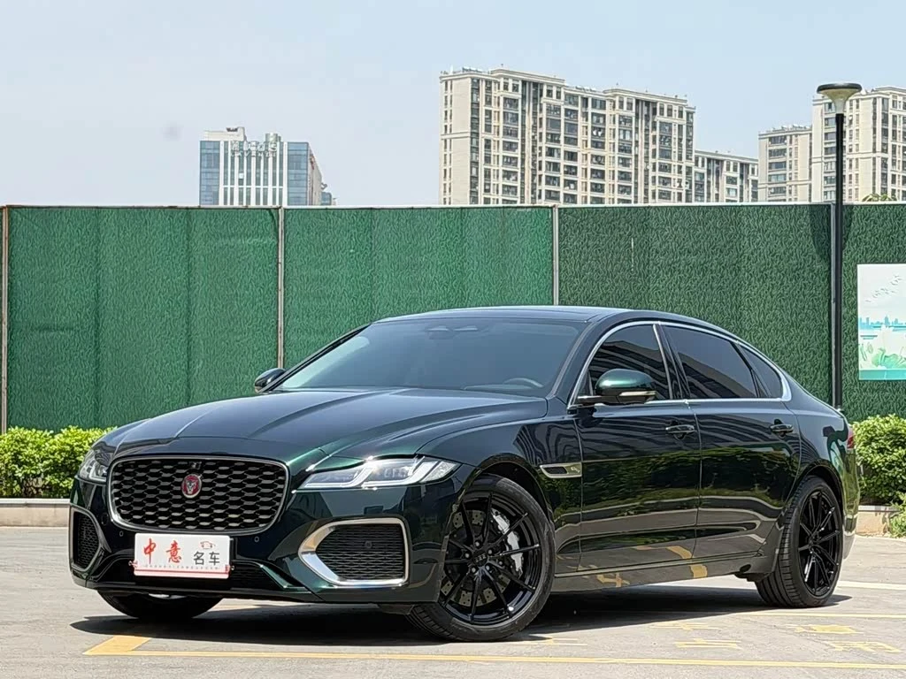 Jaguar XFL
