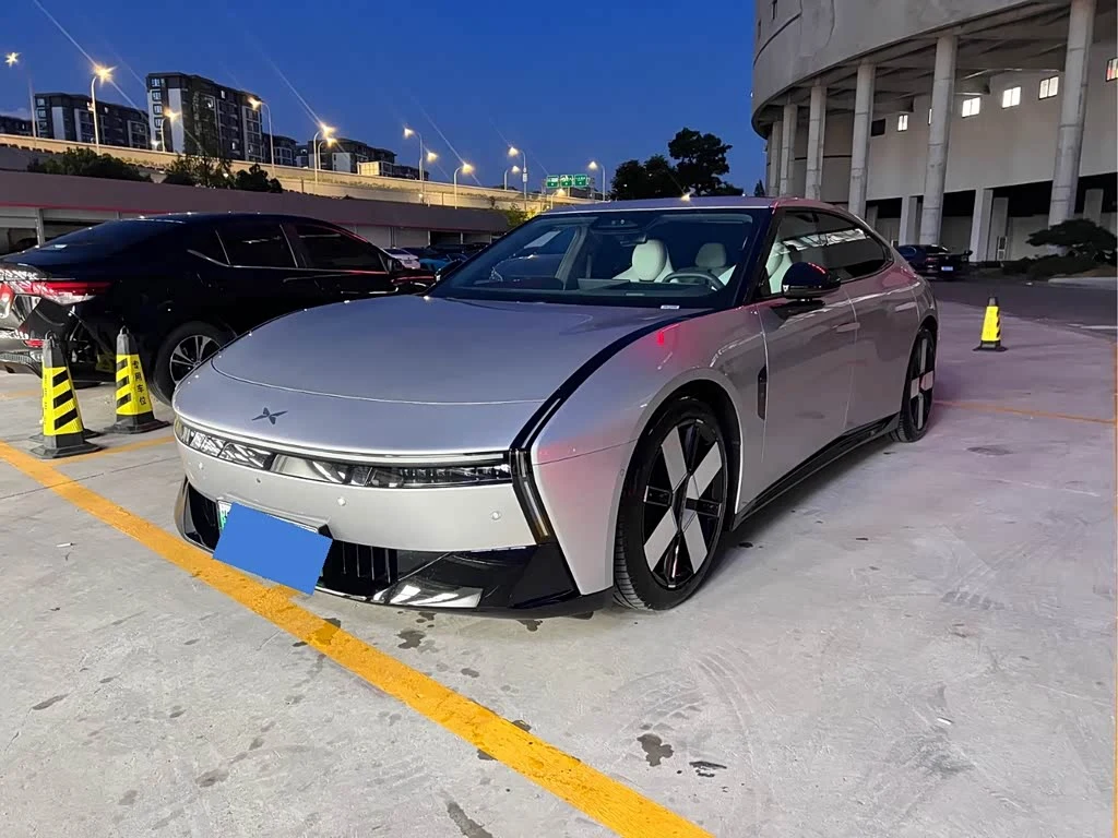 Xpeng P7