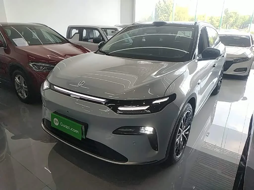 Leapmotor C11