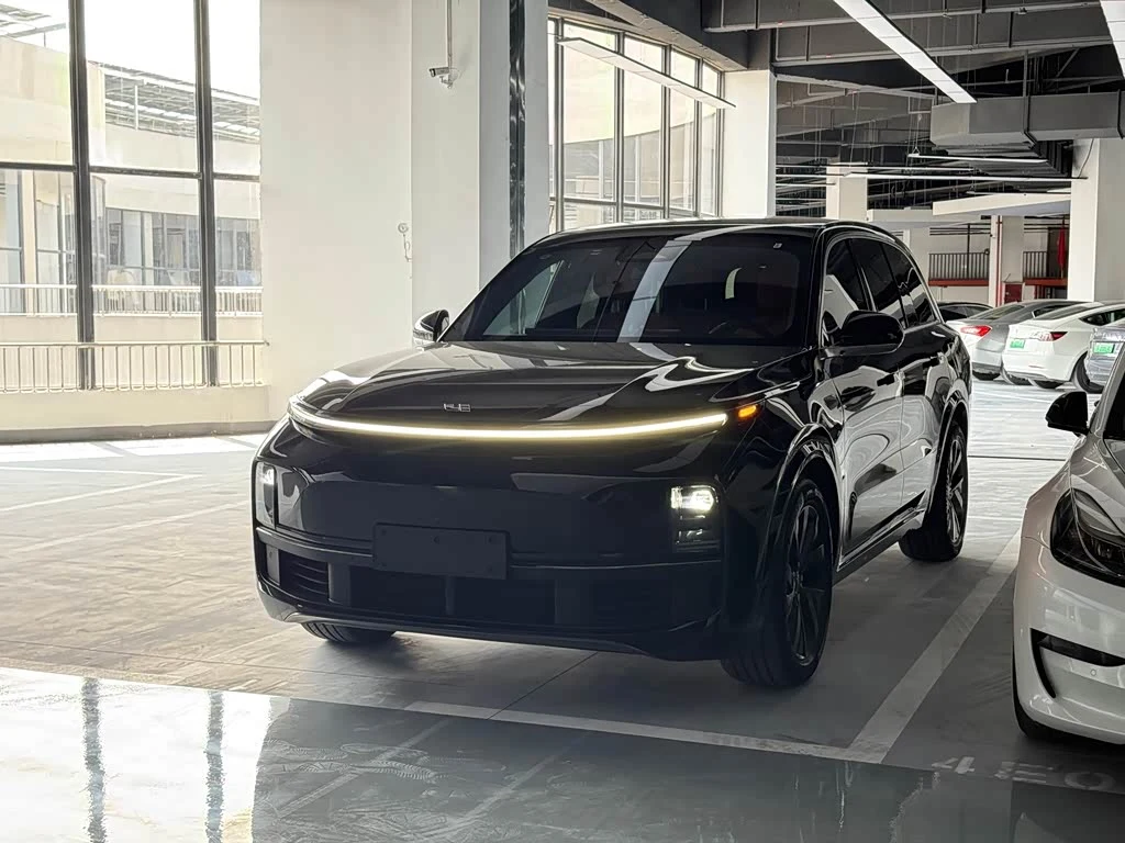 Li Auto L8