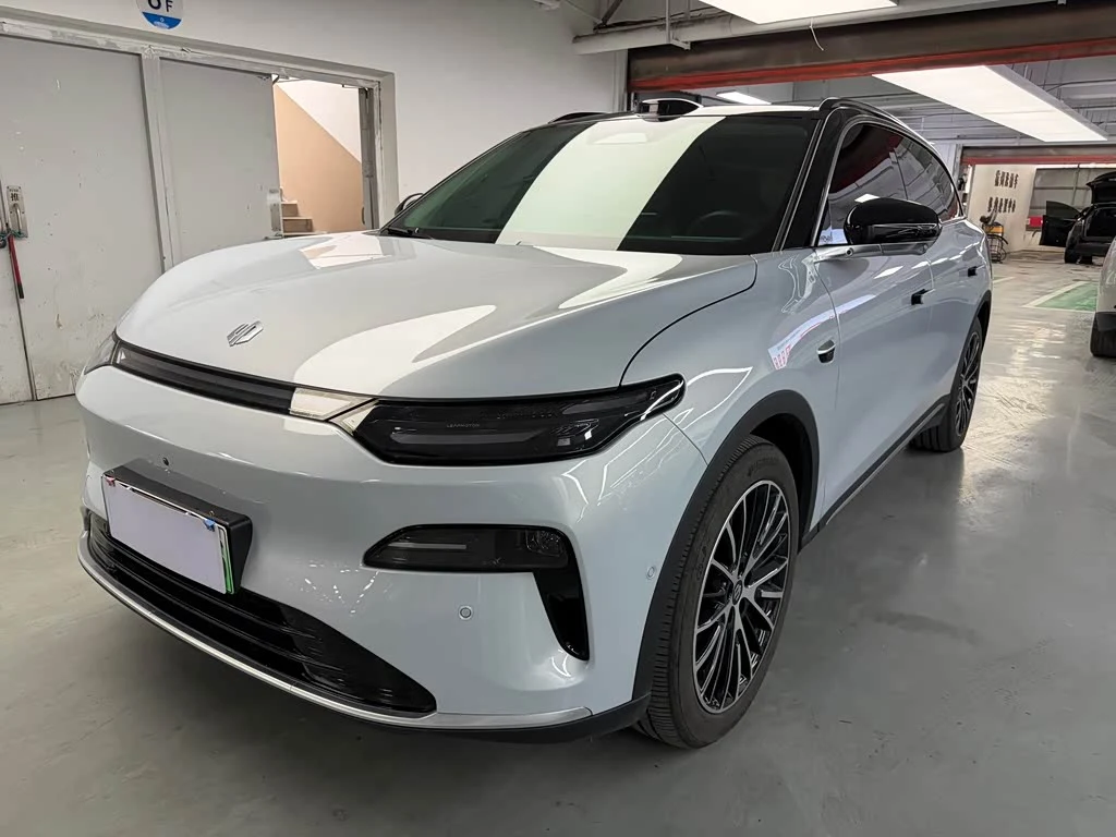 Leapmotor C11