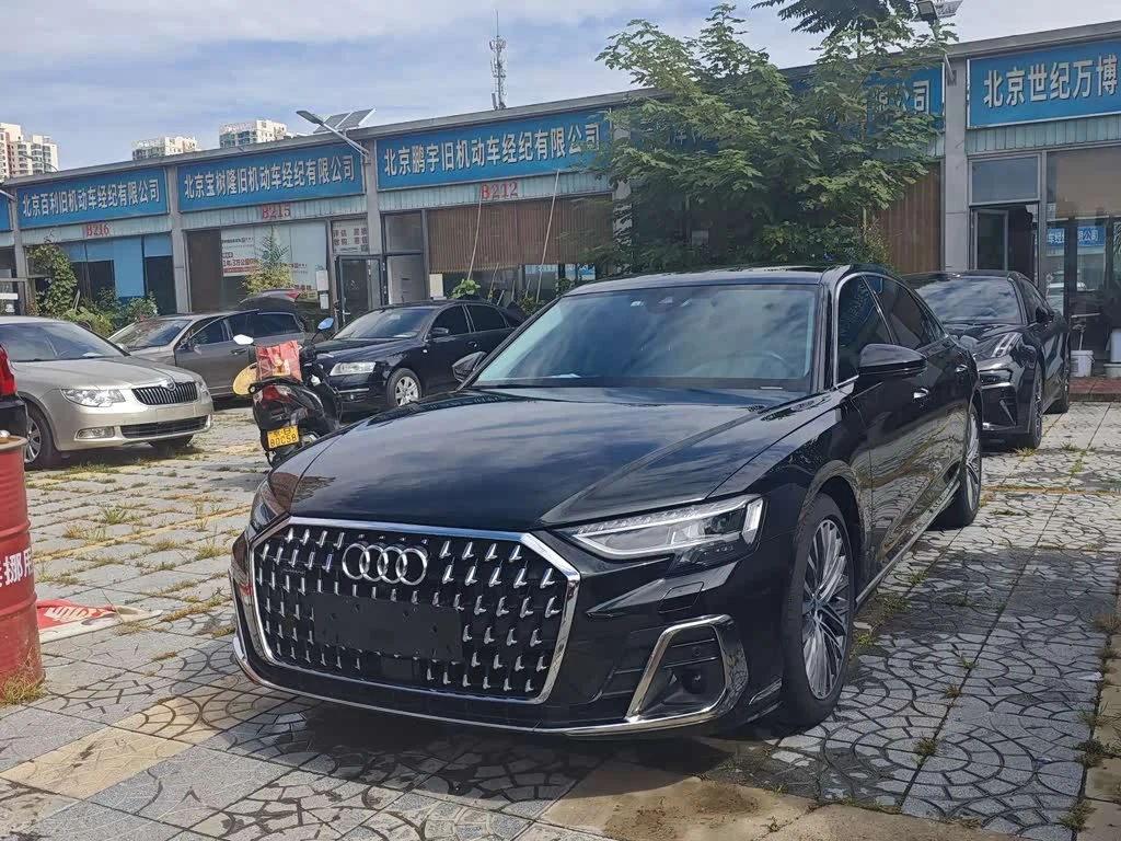 Audi A8