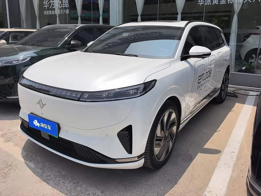 Dongfeng eπ008