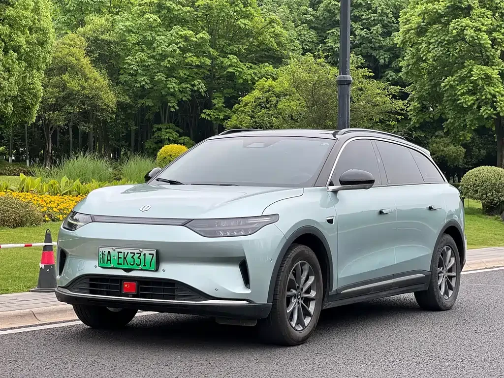 Leapmotor C11