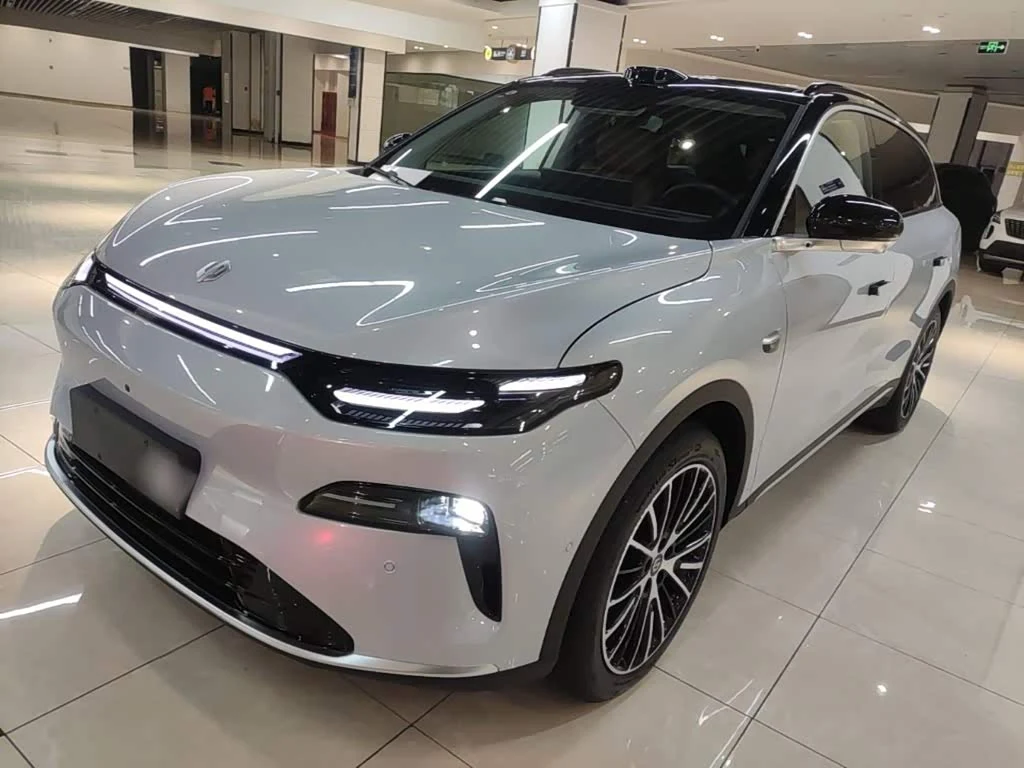 Leapmotor C11