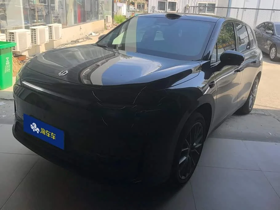 Leapmotor C10