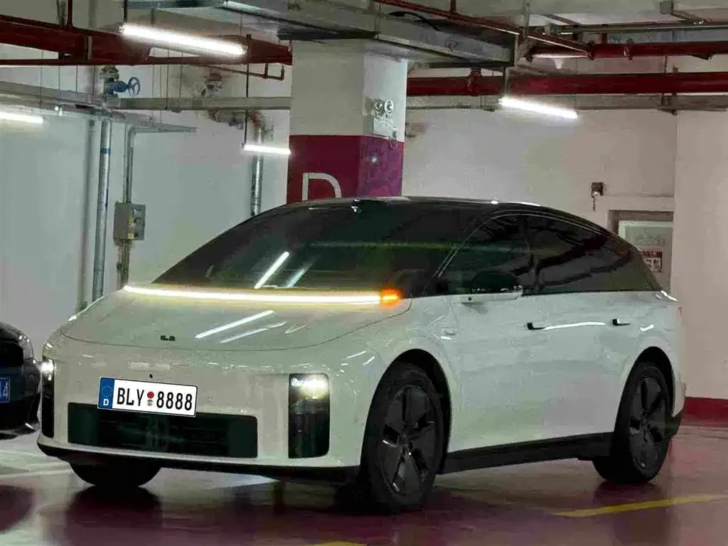 Li Auto i6