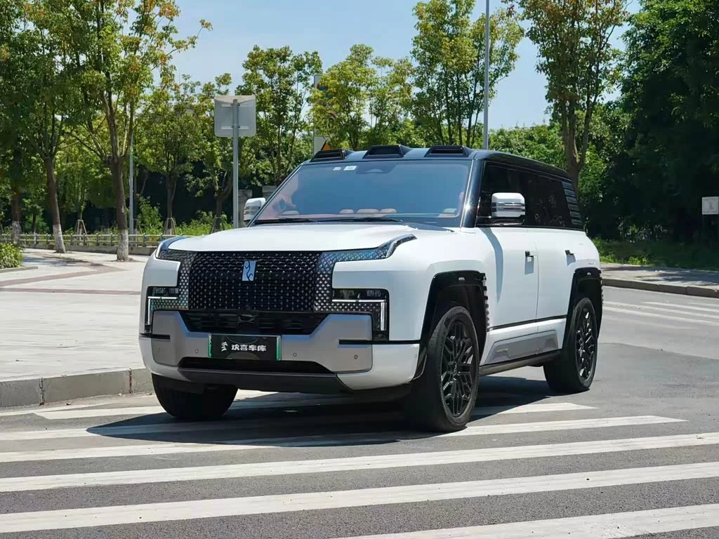 Yangwang U8