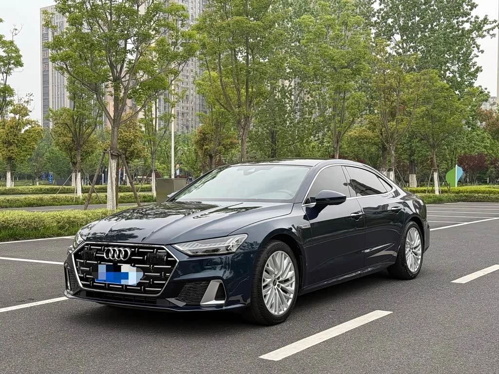Audi A7L