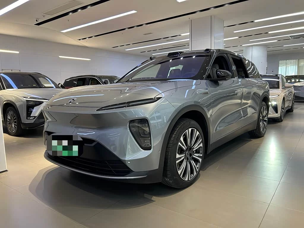 NIO ES8
