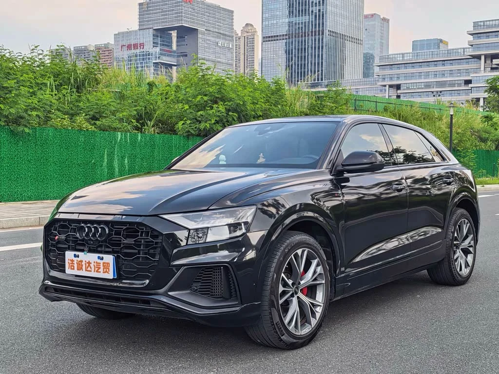 Audi Q8
