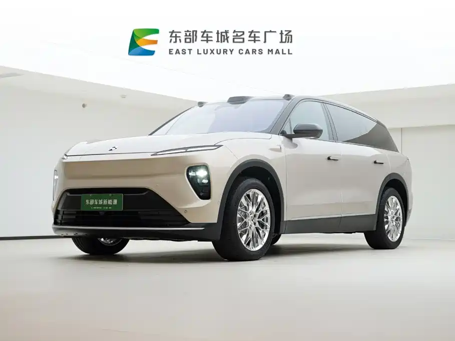 NIO ES8