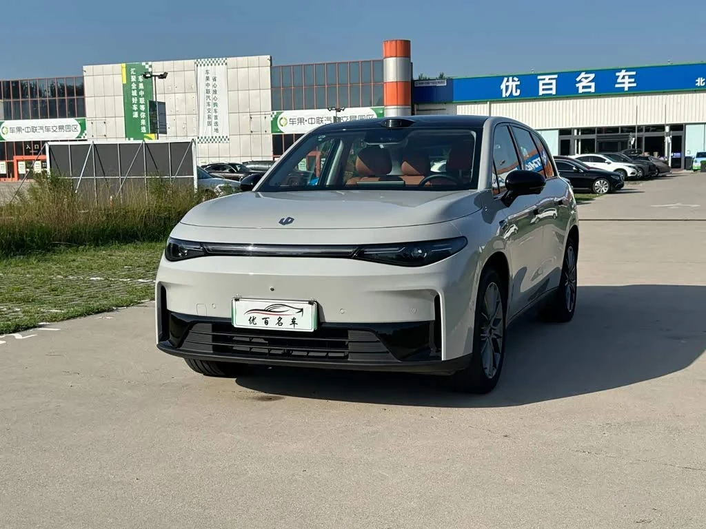 Leapmotor C10