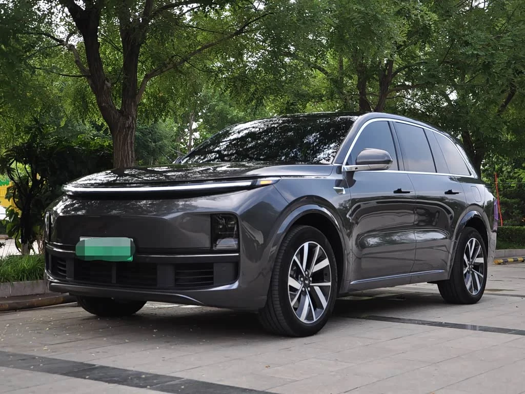 Li Auto L8