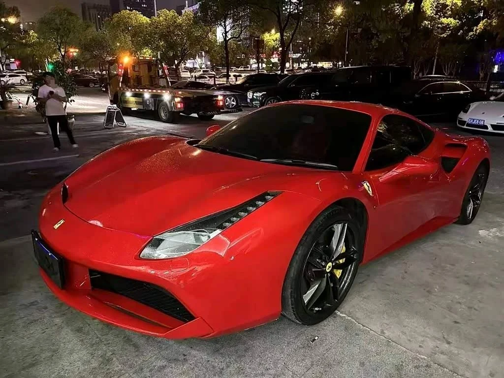 Ferrari 488