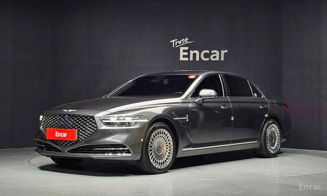 Genesis G90