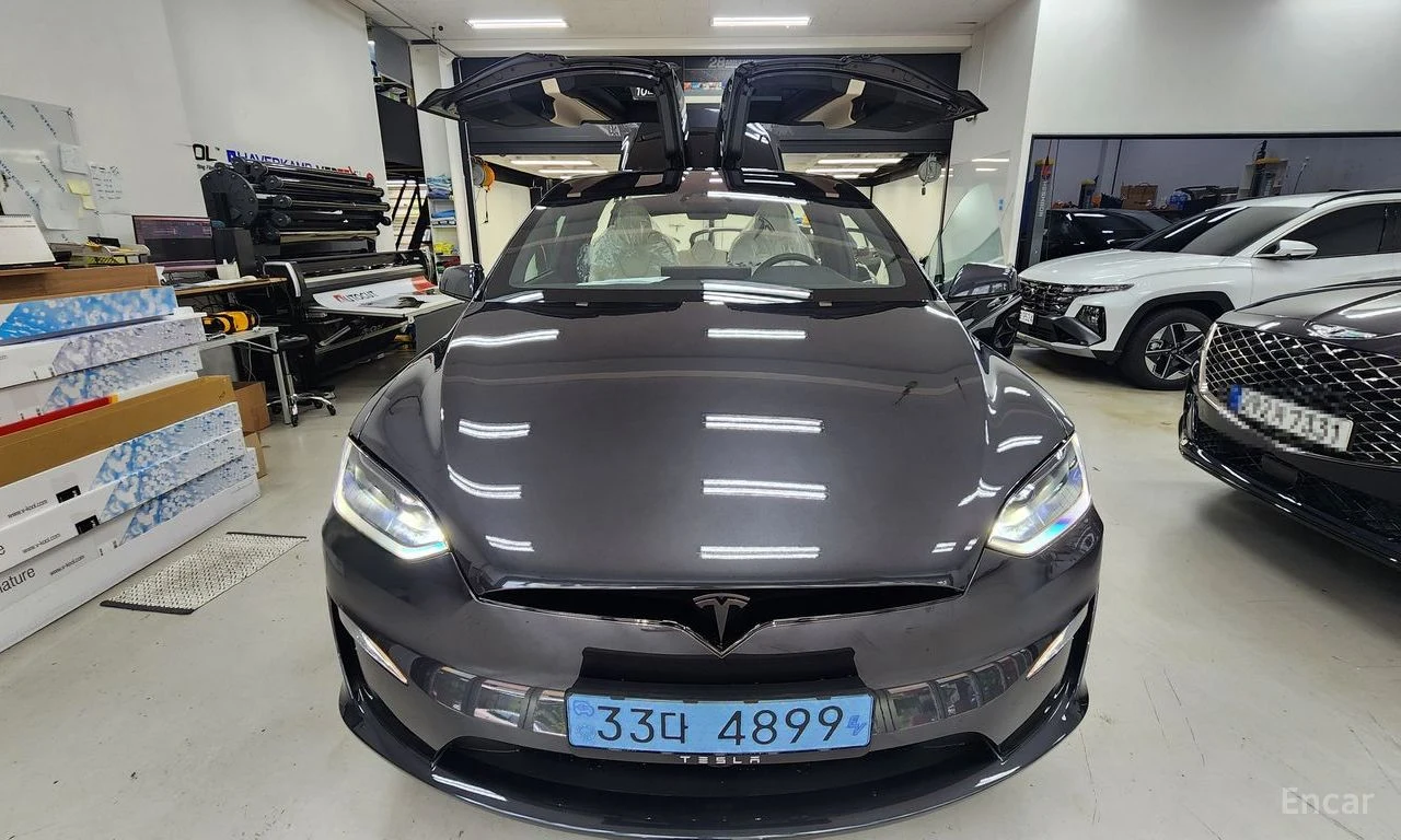 Tesla Model X