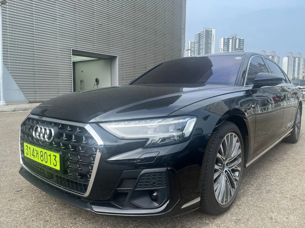 Audi A8